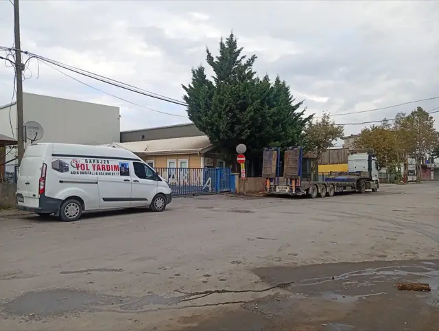 Lowbed ile ağır vasıta taşıma